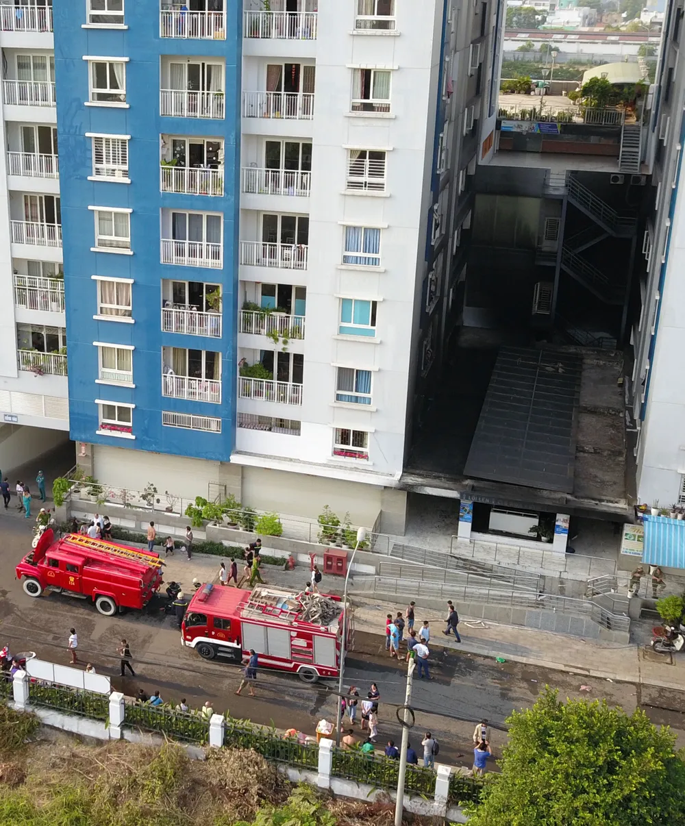 Cháy chung cư cao cấp ở TPHCM, 13 người tử vong, 28 người bị thương ảnh 32