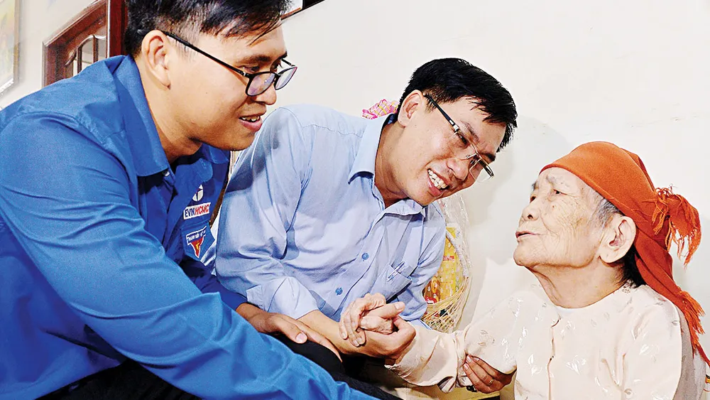 Lấy chuyên môn phục vụ cộng đồng ảnh 1