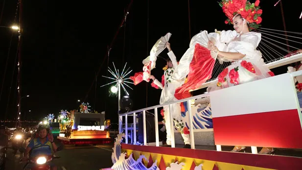 Carnaval đường phố DIFF 2018 - rực rỡ và hoành tráng  ảnh 4