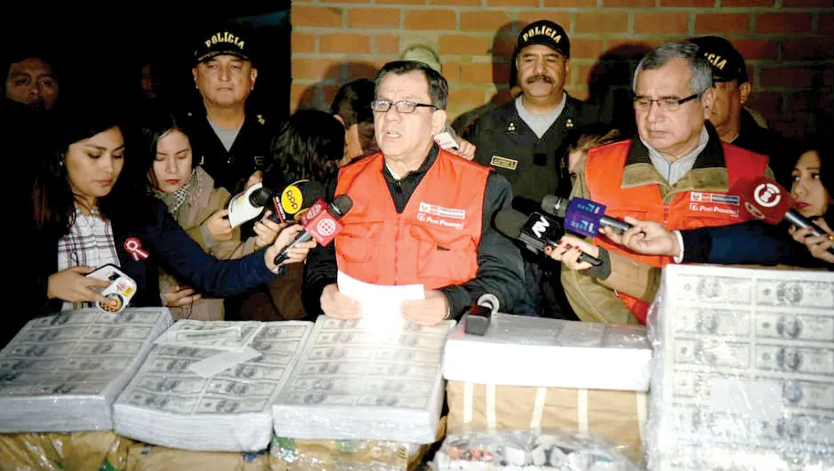 Triệt phá đường dây sản xuất tiền giả quy mô lớn