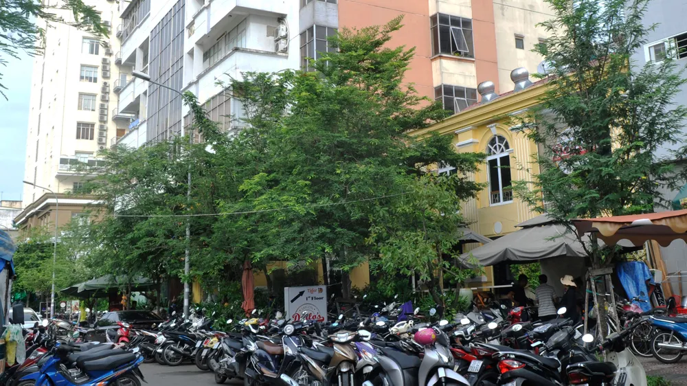 Hiện trạng khu đất số 6 Thái Văn Lung, quận 1           Ảnh: CAO THĂNG