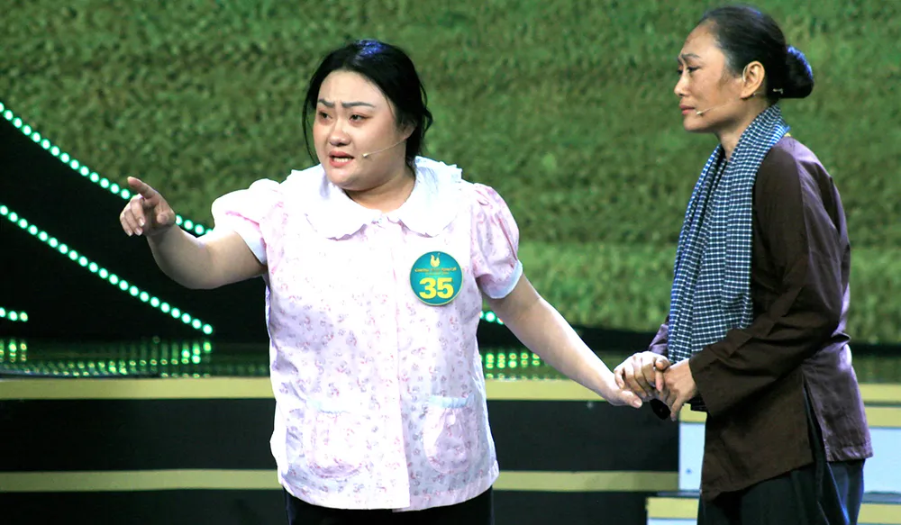 Phần thi của thí sinh Phạm Huyền Trâm với sự phụ diễn của NSƯT Quỳnh Hương