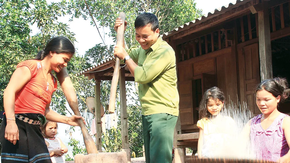 Biên cương bình yên ảnh 4