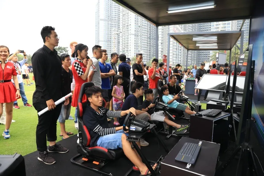 Chơi games để trải nghiệm chặng đua Công thức 1 ảnh 3