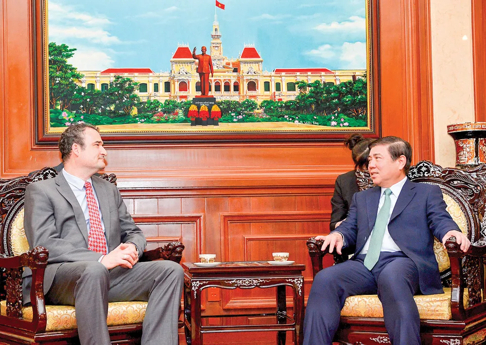 Lãnh đạo TPHCM tiếp Tổng Lãnh sự Canada ảnh 1