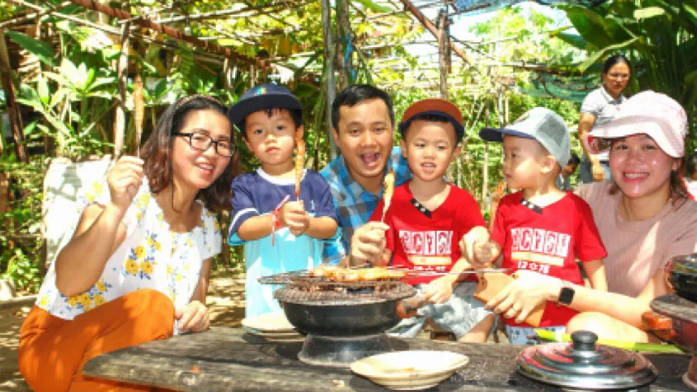 Hạnh phúc gia đình đến từ sự chia sẻ. Ảnh: HOÀNG HÙNG