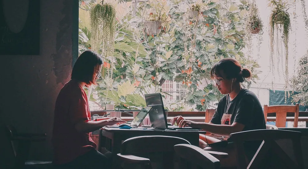 Tuổi trẻ cần học cách cân bằng giữa làm việc, tiết kiệm và tận hưởng cuộc sống