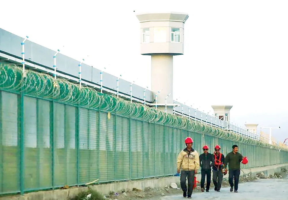 Một trong những Trung tâm đào tạo nghề tại Tân Cương,  nơi phương Tây cáo buộc Trung Quốc giam giữ người Duy Ngô Nhĩ