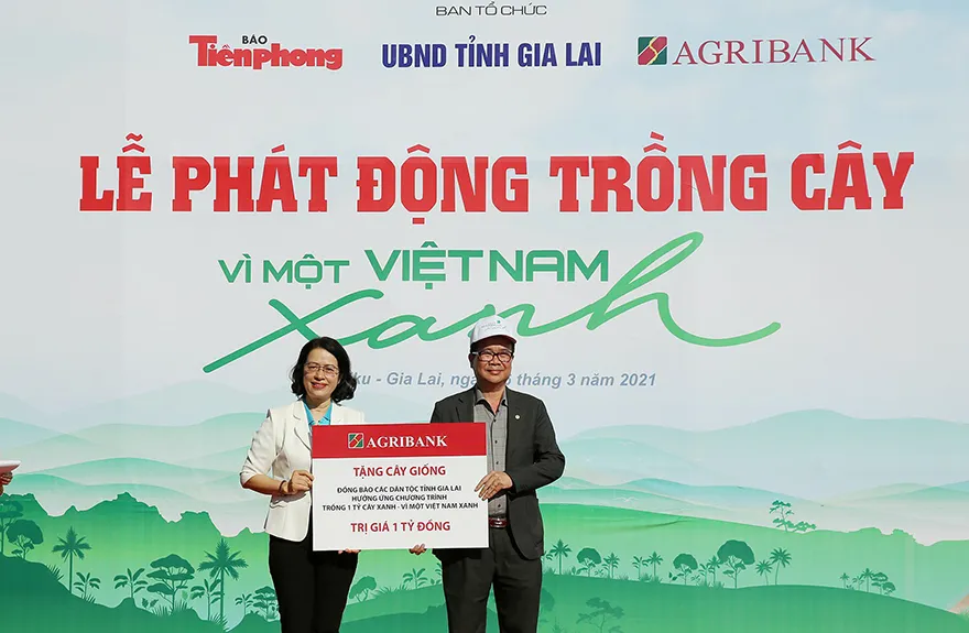 Agribank đồng hành cùng Giải Vô địch Quốc gia Marathon và cự ly dài Báo Tiền Phong năm 2021 ảnh 2