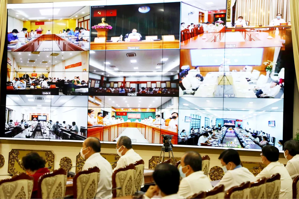 Ban Chỉ đạo Phòng chống dịch Covid-19 TPHCM họp giao ban trực tuyến  với các sở, ngành và địa phương Ảnh: TTBCTP cung cấp - Hoàng Hùng biên tập