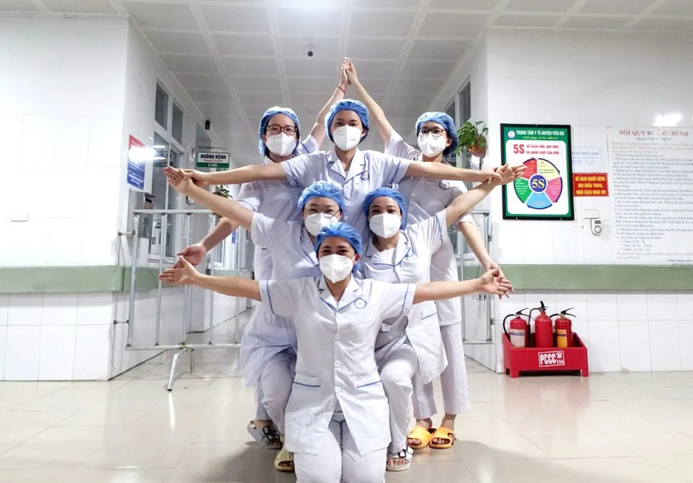 Bên trong những bệnh viện dã chiến ảnh 5