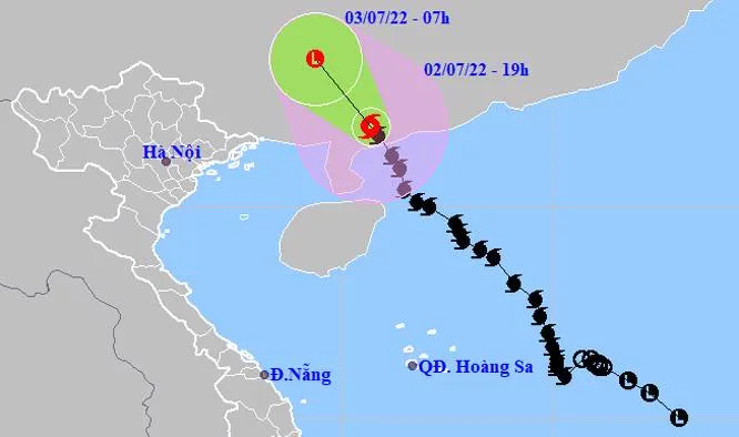 Đường đi và vùng ảnh hưởng của bão số 1 lúc 19 giờ ngày 2-7. Ảnh: NCHMF