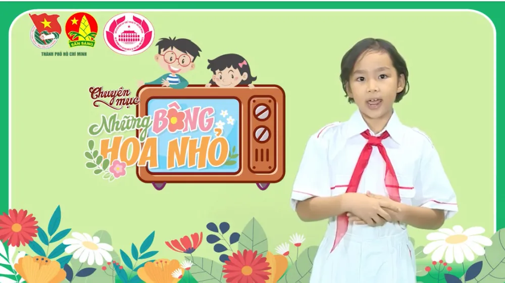 MC nhí dẫn chương trình Những bông hoa nhỏ là gương đội viên tiêu biểu  được Hội đồng Đội TPHCM lựa chọn