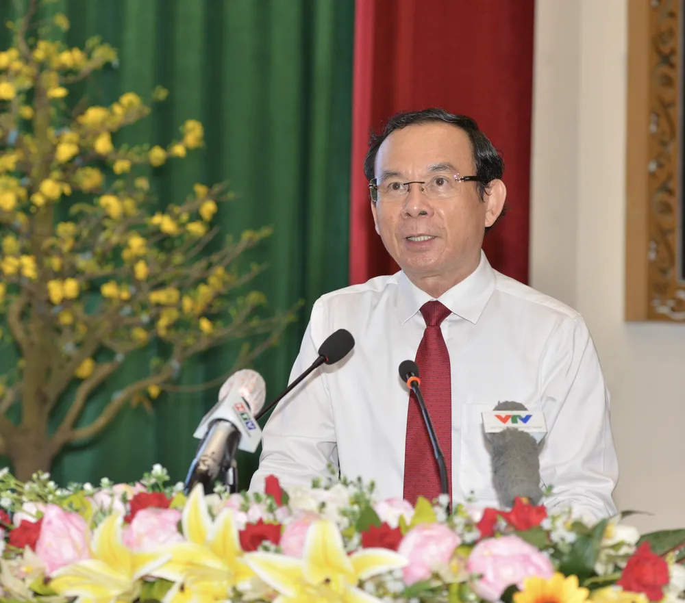 Bí thư Thành ủy TPHCM Nguyễn Văn Nên ghi nhận và đánh giá cao sự nỗ lực, cố gắng của cán bộ, chiến sĩ lực lượng vũ trang TPHCM trong năm 2022. Ảnh: CAO THĂNG