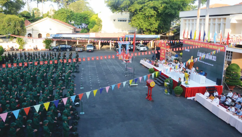 Buổi giao, nhận quân tại quận Bình Thạnh sáng 8-2