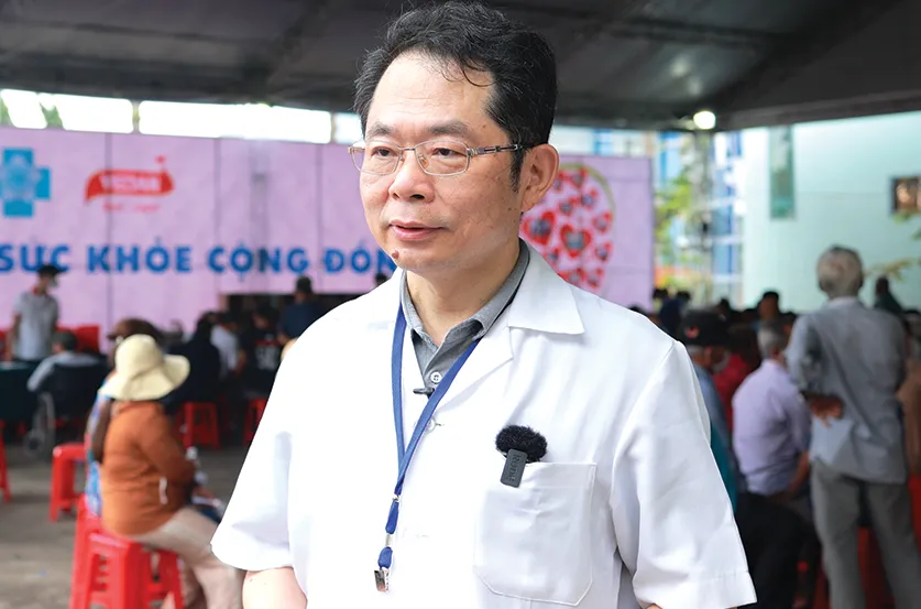 Phó viện trưởng Trưởng Tổng Bệnh viện Vinh Dân - ông Wu Chieh Liang Phó viện trưởng Trưởng Tổng Bệnh viện Vinh Dân - ông Wu Chieh Liang