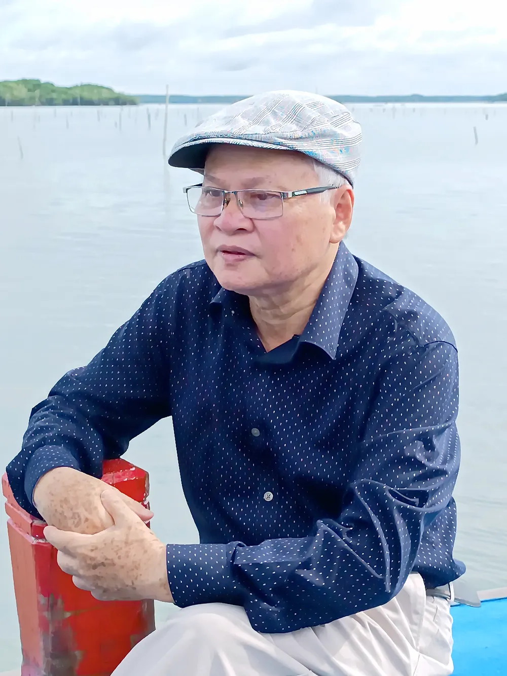 Nhà văn Nguyễn Minh Ngọc. Ảnh: HUỲNH VĂN TRUYỀN