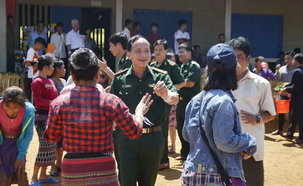 Nghĩa tình nơi biên cương ảnh 1