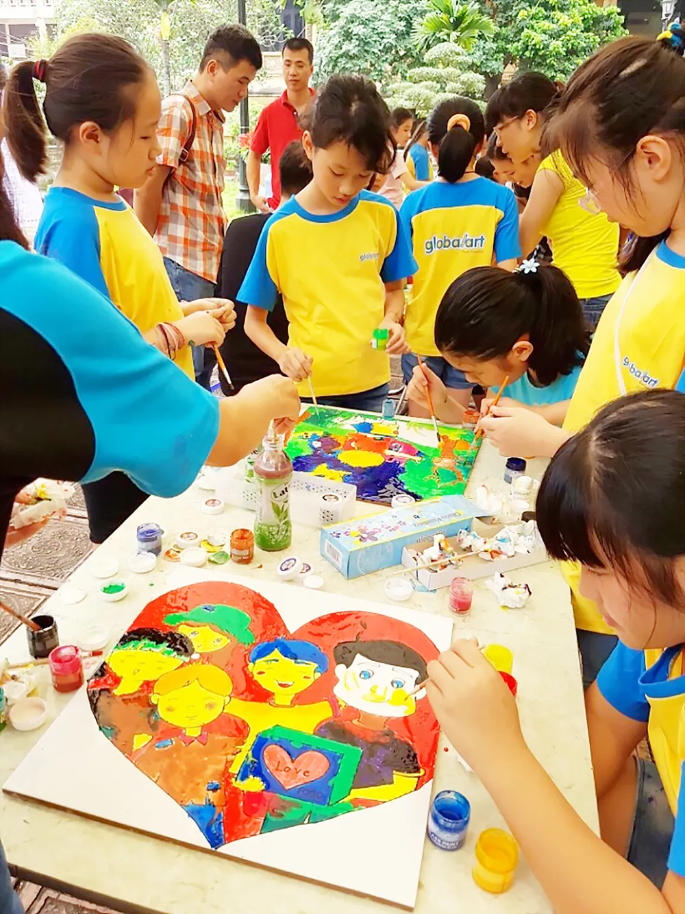 Chắp cánh cho con tự lập ảnh 1