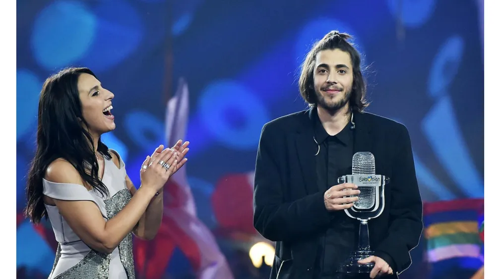 Đại diện Bồ Đào Nha giành ngôi quán quân Eurovision 2017 ảnh 1