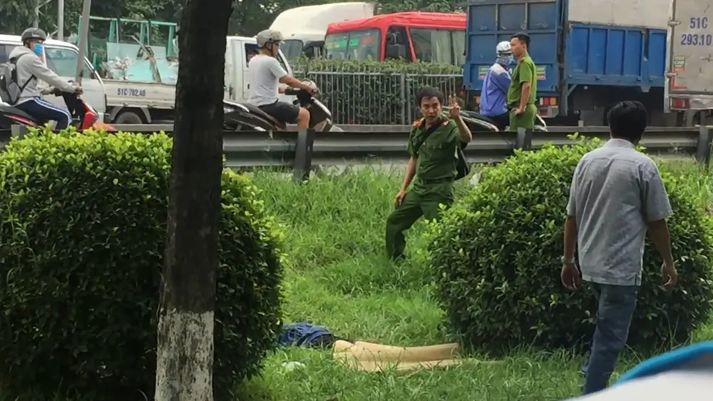 Công an có mặt tại hiện trường để điều tra vụ việc