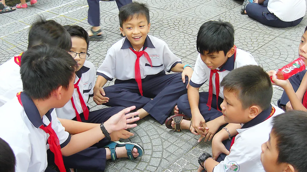 Dạy con làm người tử tế trước khi thành tài ảnh 1