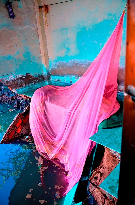 5 căn nhà sạt lở nghiêm trọng trong đêm ảnh 10