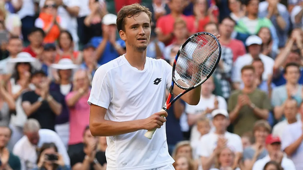 Daniil Medvedev vừa ghi chiến công của cuộc đời