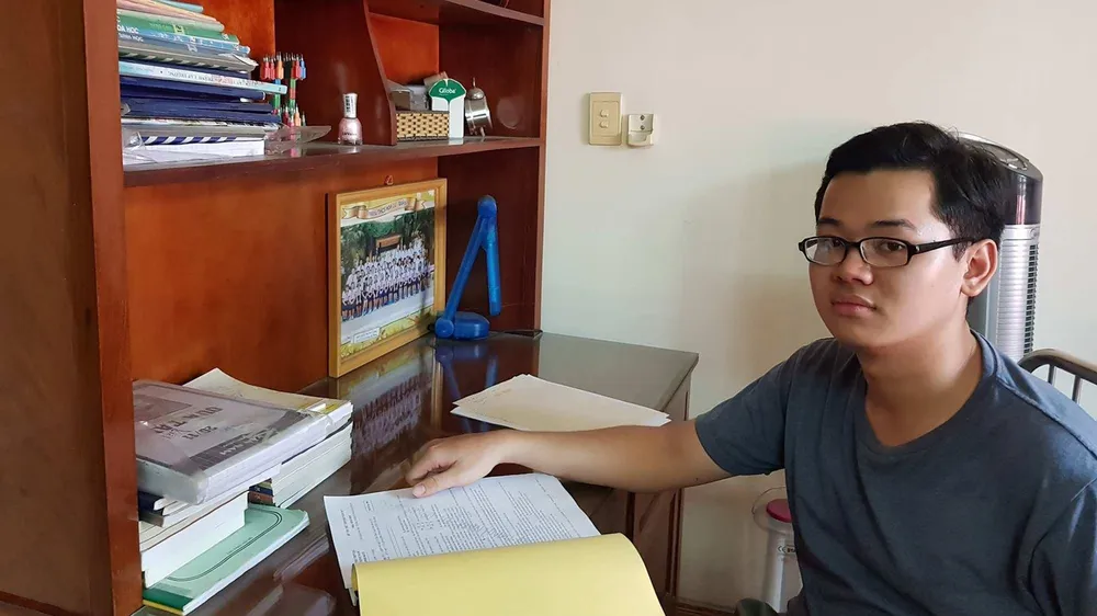 Hai nam sinh TPHCM đạt điểm tuyệt đối ở khối B ảnh 1