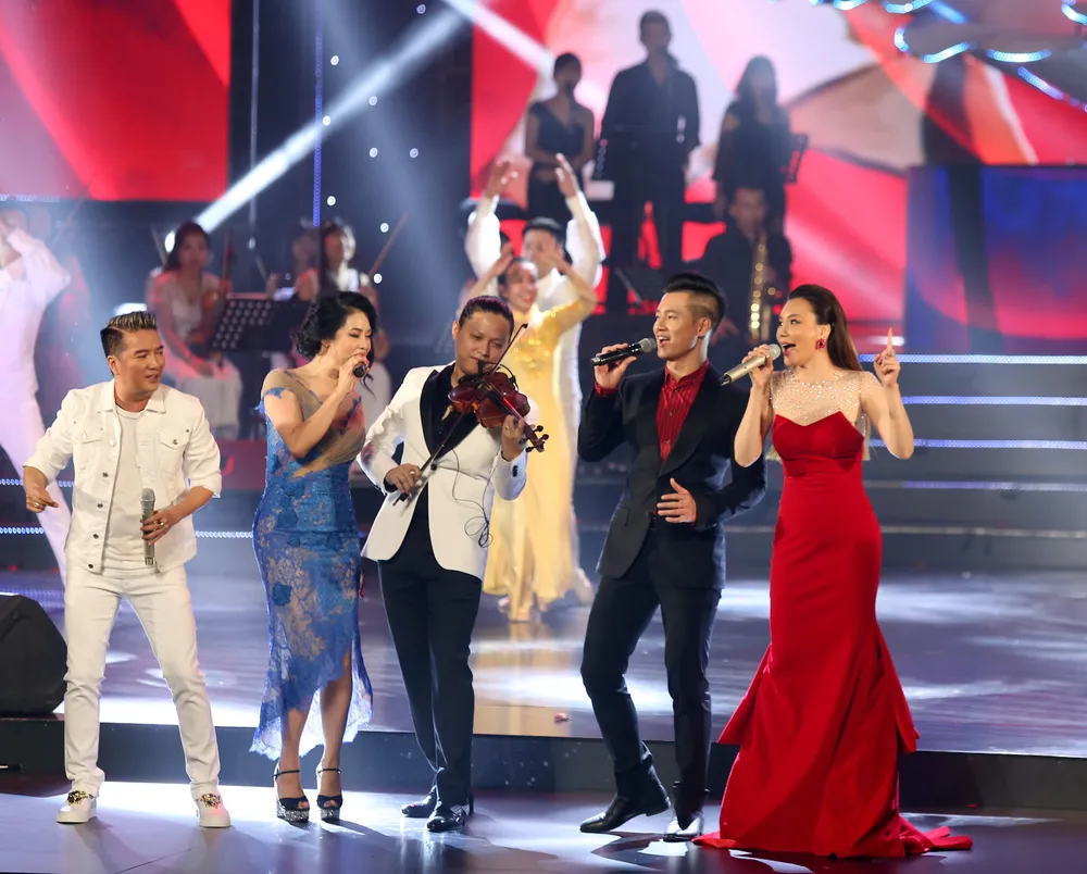 Nghệ sĩ Việt kể câu chuyện âm nhạc “Như những đóa hoa” ảnh 1