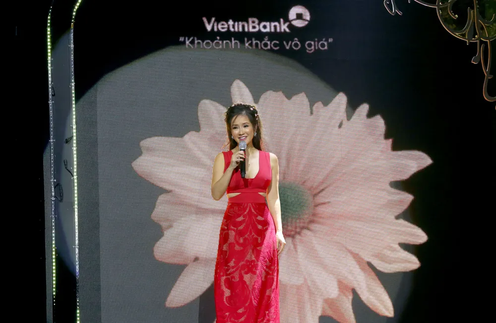 Nghệ sĩ Việt kể câu chuyện âm nhạc “Như những đóa hoa” ảnh 3