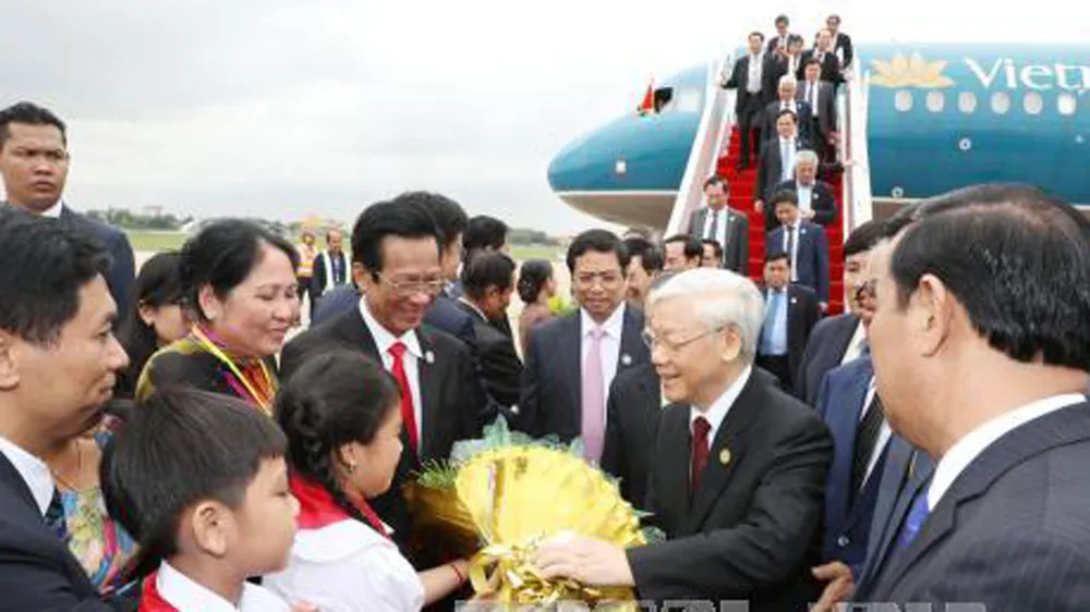 Tổng Bí thư Nguyễn Phú Trọng và đoàn đại biểu cấp cao Việt Nam bắt đầu thăm chính thức Campuchia ảnh 1