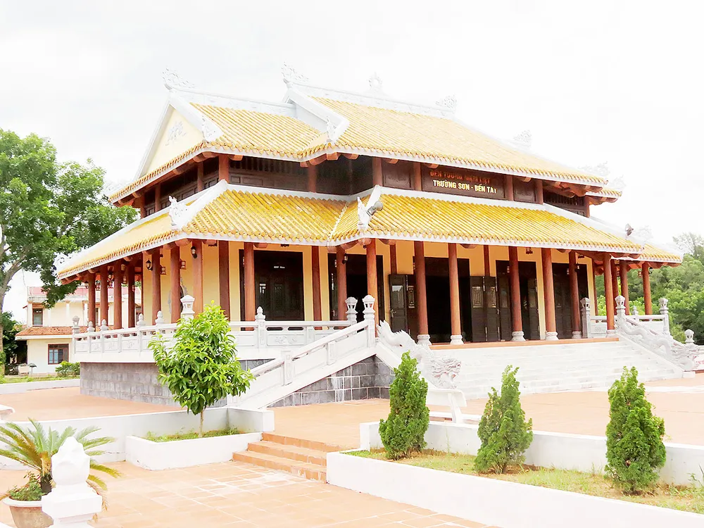 3 ngôi đền, triệu tấm lòng ảnh 2