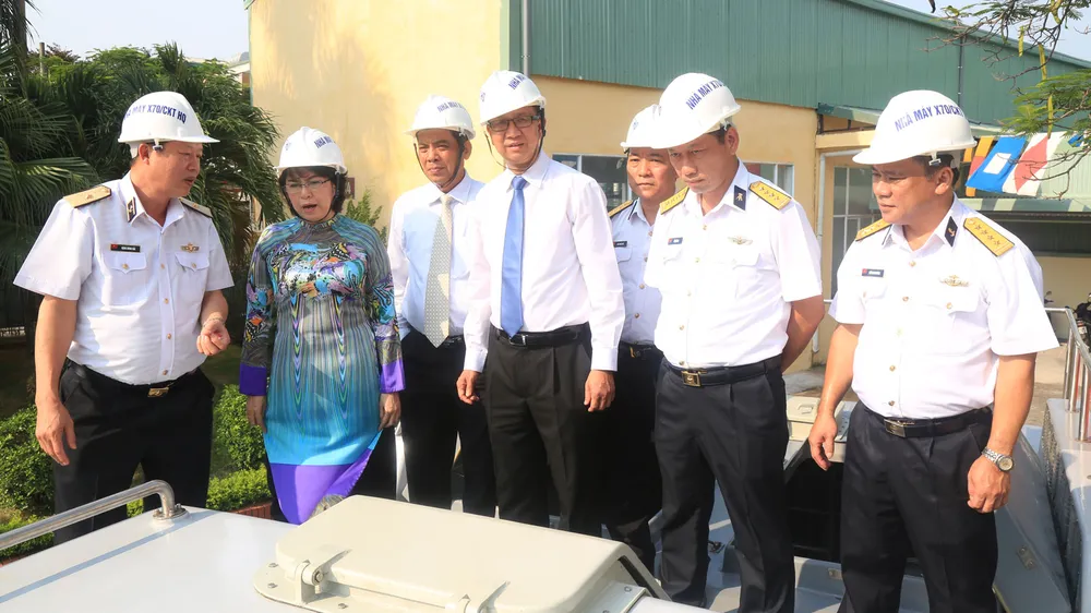Tặng quân, dân huyện đảo Trường Sa xuồng CV trị giá 22 tỷ đồng ảnh 2