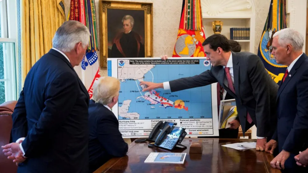 Mỹ, Cuba, Mexico sơ tán hàng chục triệu dân trước siêu bão kép ảnh 5