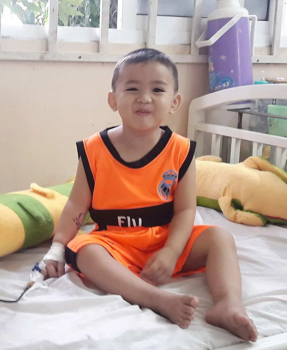 Chồng mất, con bệnh ung thư máu ảnh 1