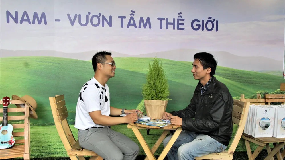 Vinamilk đồng hành cùng ngày hội việc làm cho sinh viên ảnh 1