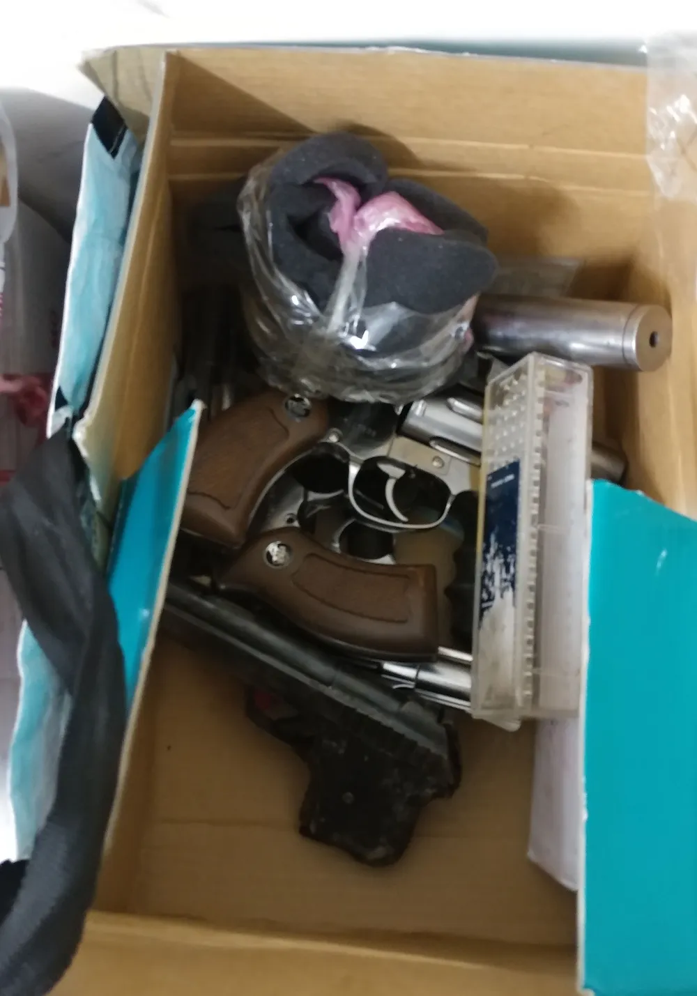 Những điều ít biết về đường dây sản xuất súng đạn khủng vừa bị triệt phá ảnh 7