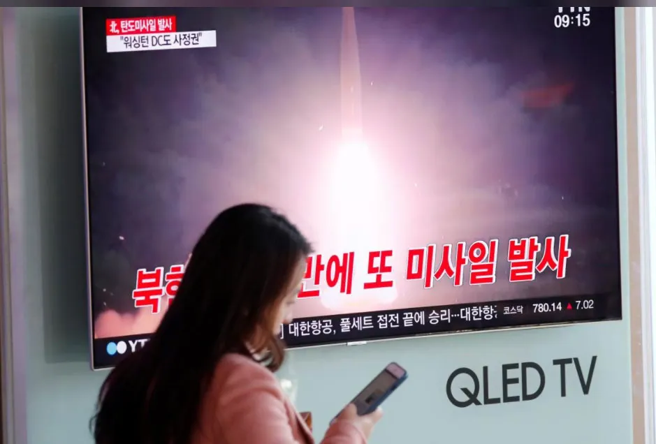 Triều Tiên lại phóng tên lửa đạn đạo ảnh 3