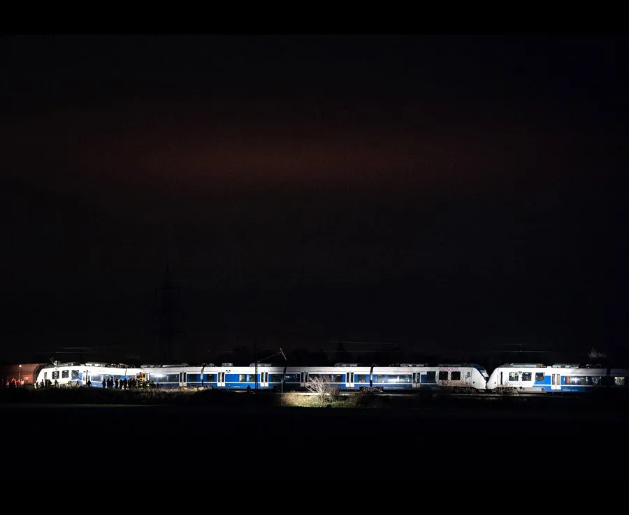 Tai nạn đường sắt tại Đức, ít nhất 50 người bị thương  ảnh 8