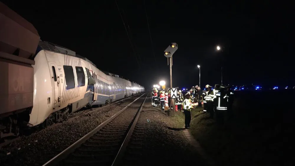 Tai nạn đường sắt tại Đức, ít nhất 50 người bị thương  ảnh 3