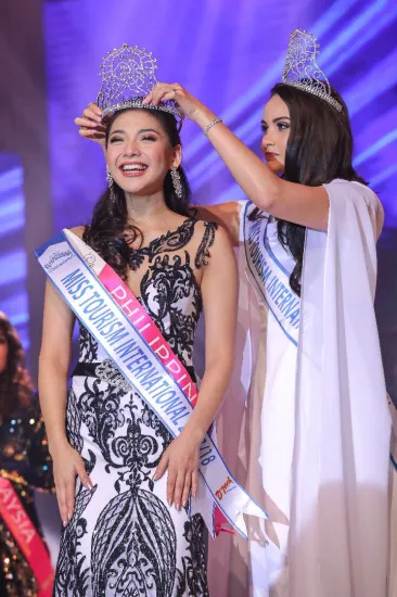 Người đẹp Philippines đăng quang Hoa hậu Du lịch Quốc tế 2017 ảnh 1
