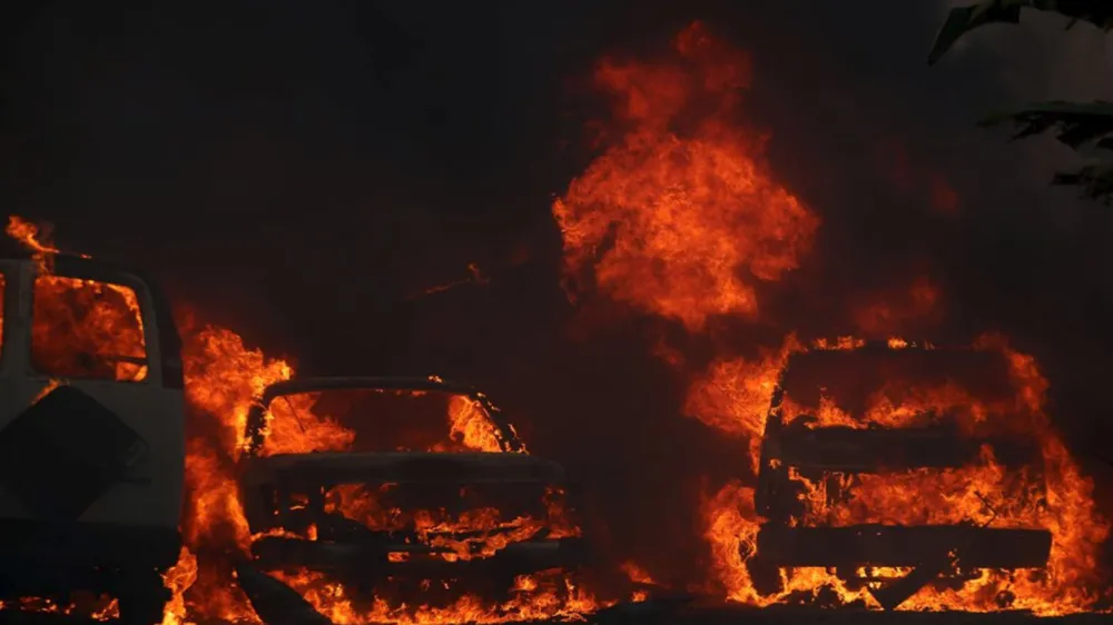 Mỹ đưa cảnh báo “cực kỳ nguy hiểm” do cháy rừng ở California ảnh 22