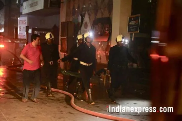 Ấn Độ: Cháy trung tâm thương mại, ít nhất 14 người chết, 16 người bị thương ảnh 7