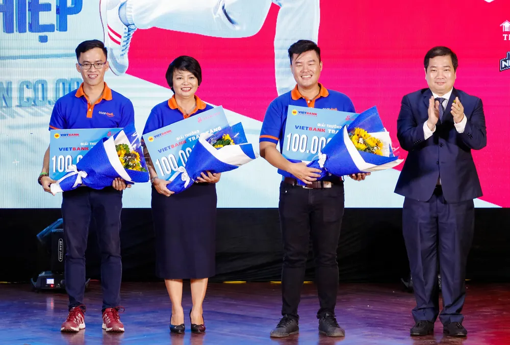 Chủ nhân cửa hàng Co.op Smile trị giá 1tỷ đồng đã lộ diện ảnh 1