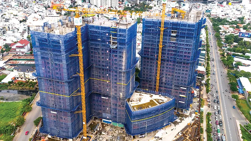 Dự án Sunrise City View (TPHCM) do Hòa Bình làm thầu chính vẫn đang được triển khai thi công đúng tiến độ