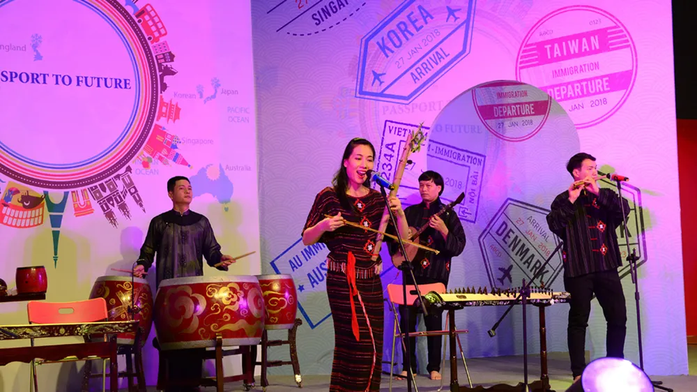 Trải nghiệm văn hóa thế giới trong sân trường ảnh 2