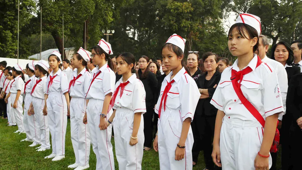 Đông đảo các tầng lớp nhân dân đưa tiễn nguyên Thủ tướng Phan Văn Khải ảnh 13