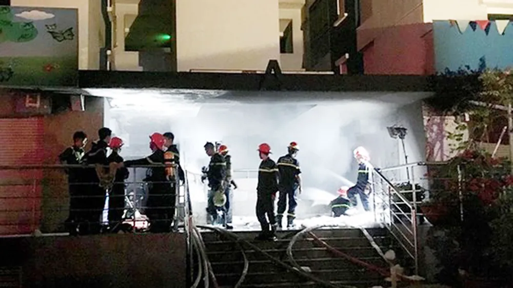 Đêm kinh hoàng của cư dân chung cư Carina Plaza ảnh 4