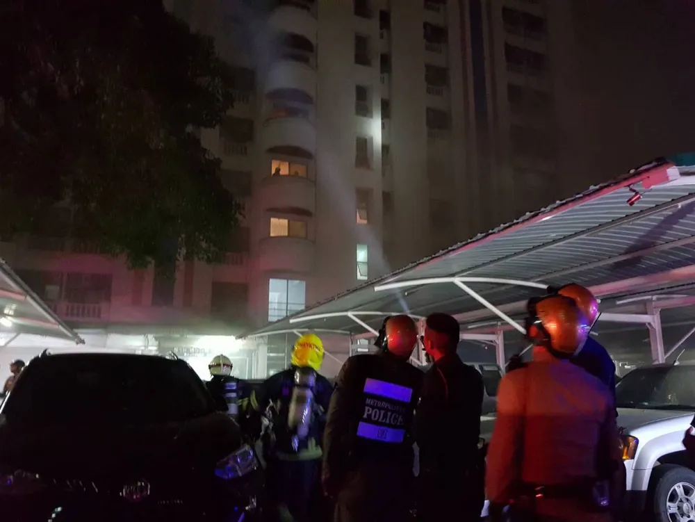 Cháy chung cư ở Bangkok: 3 người thiệt mạng, nhiều người Việt Nam bị thương ảnh 11